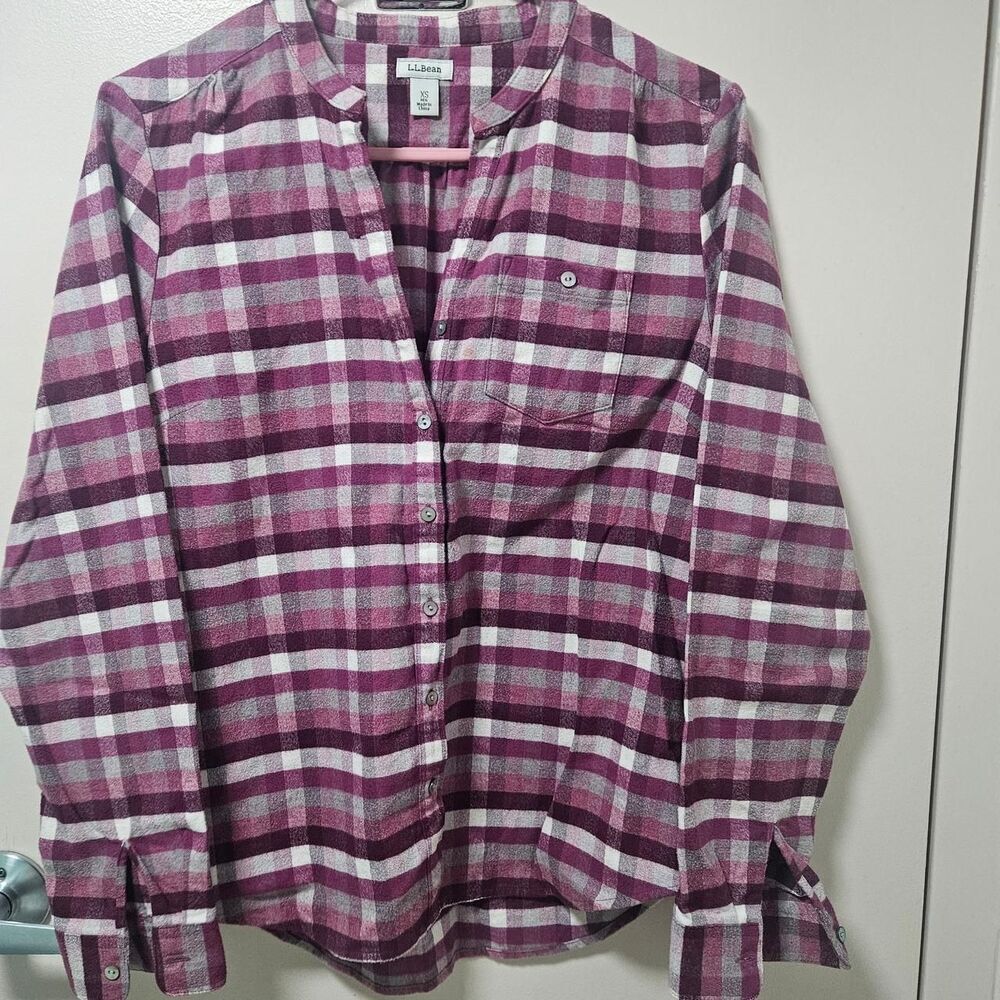 Llbean Women's Purple and Pink Shirt